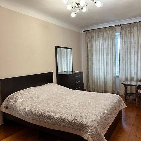 Apartament Cosy flat in the city center Biszkek Zewnętrze zdjęcie