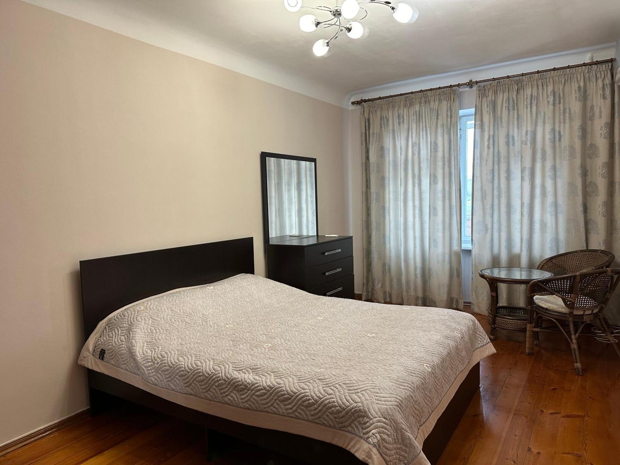 Apartament Cosy flat in the city center Biszkek Zewnętrze zdjęcie